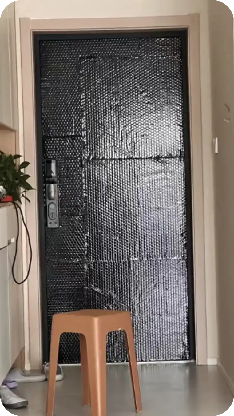 SG-DM612A damping pads installed on door surface